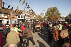 1055237_Veteran Cars will return to Crawley High street in 2015 1