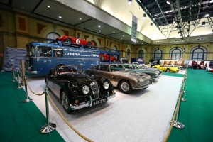 1096624_JD Classics Fiat car transporter