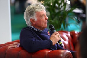 1096635_Mike Wilds on The Live Stage