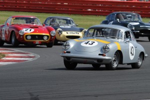1220414_Porsche 356 racing at the classic
