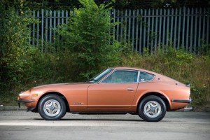 1241673_1978-datsun-260z-side