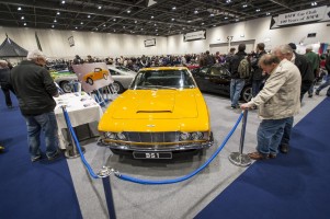 1273210_the-londion-classic-car-show-the-capitals-biggest-and-best-automotive-celebration-3