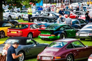 1458975_Simply Porsche